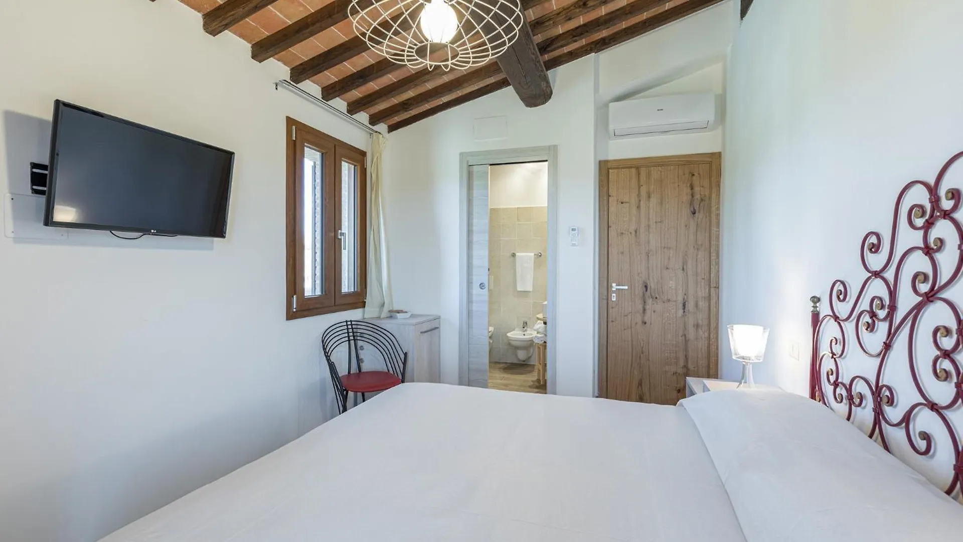 Κατάλυμα σε φάρμα Il Poderino Monteriggioni Ιταλία